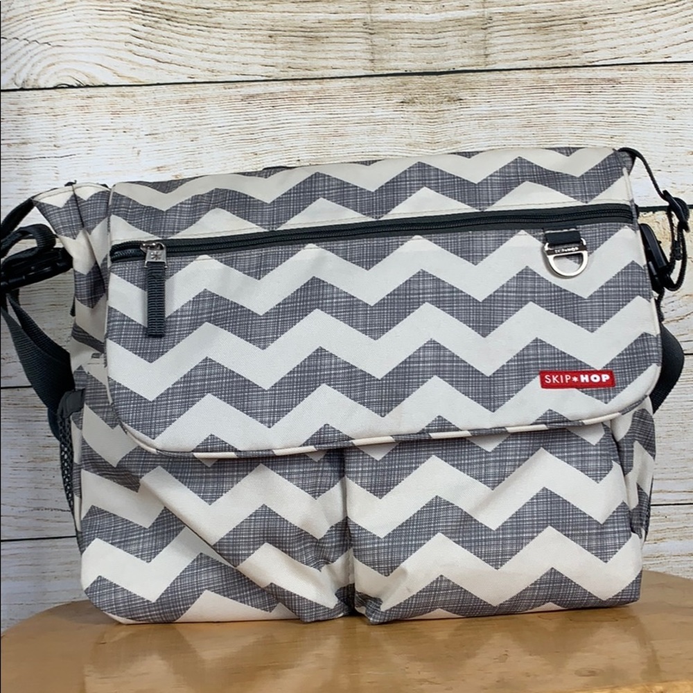 Skip hop diaper bag no tags never used